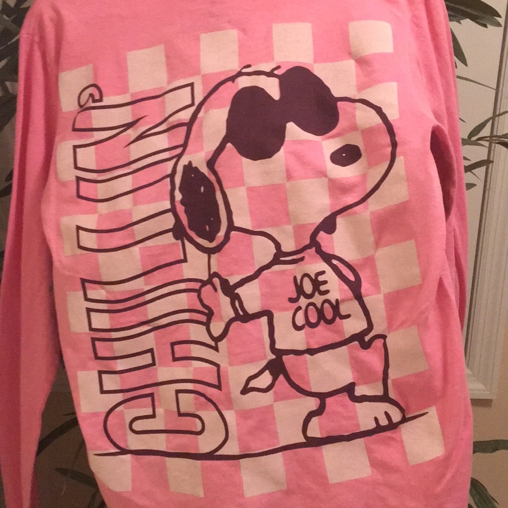 Peanuts Tee with long sleeves. Small New!
